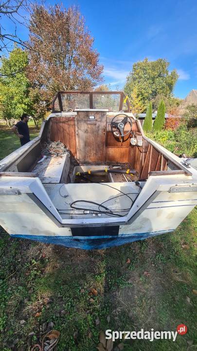Łodz motorowa kabinowa Kostrzyn nad Odrą