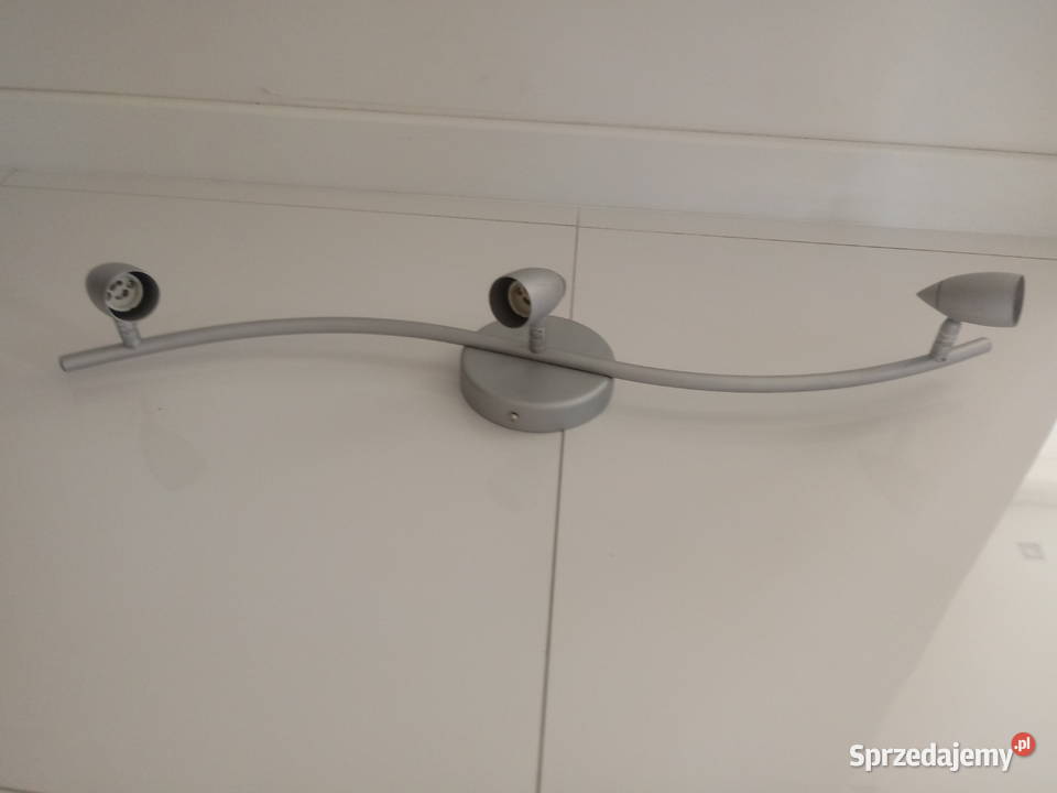 Lampa sufitowa z 3 reflektorami Oświetlenie Pruszków