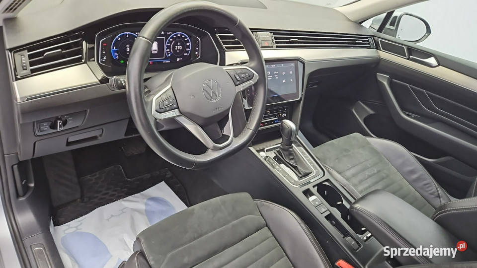 Volkswagen Passat Variant 20 TDI Elegance DSG Z mazowieckie Warszawa sprzedam
