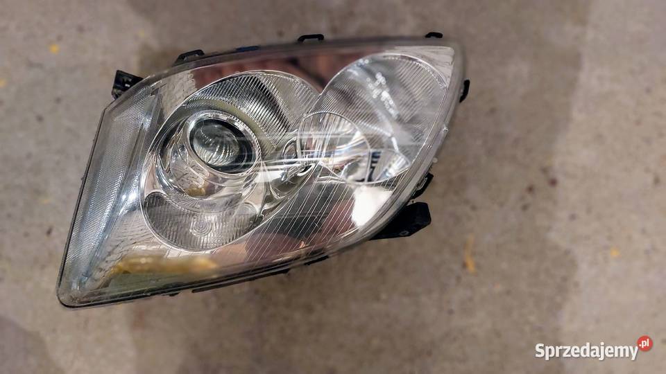 Sprzedam Oryginalny ReflektorLampę Lewą Przednią