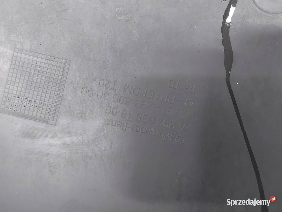 Mercedes EQC 400 W293 LISTWA PROGOWA PRAWA