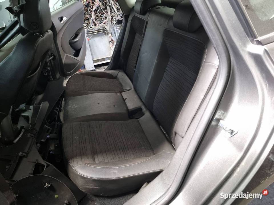 FOTELE KANAPY OPEL ASTRA J osobowe Lipno