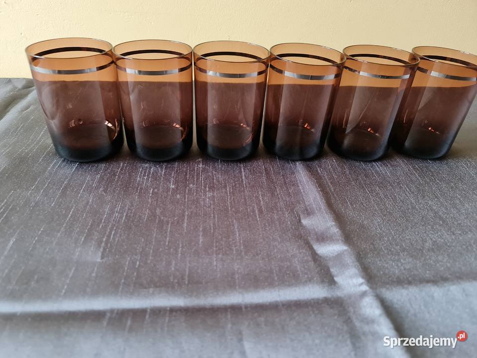 Komplet sześciu szklanek z ciemnego szkła Warszawa