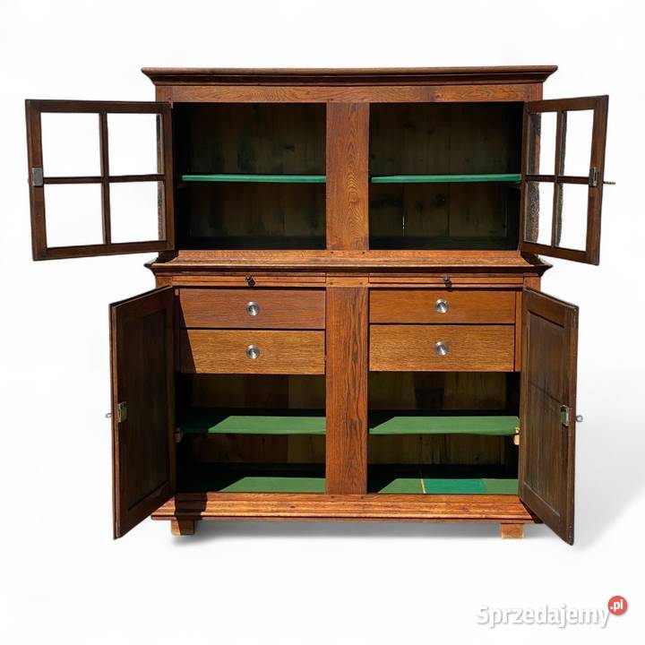 Stary dębowy kredens z litego drewna z witryną Gryfice