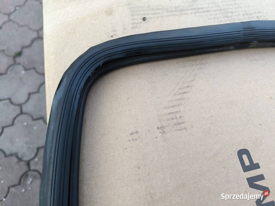 Fiat 126p uszczelka przedniej szyby Stalowa Wola sprzedam