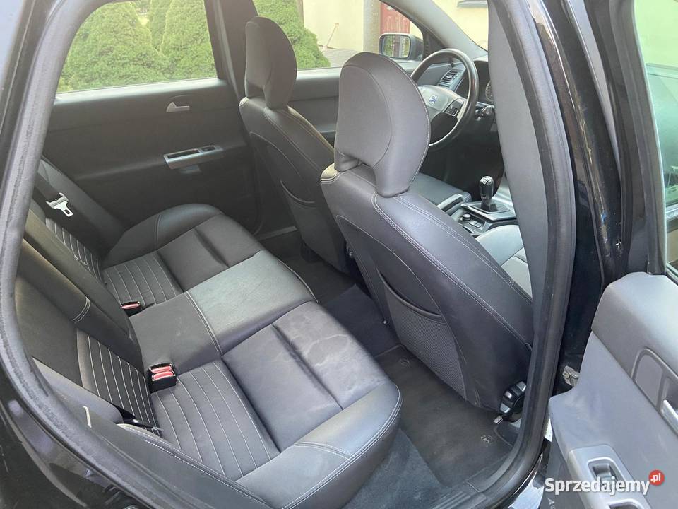 Sprzedam volvo v50 20d 2005 manualna Piotrków Trybunalski