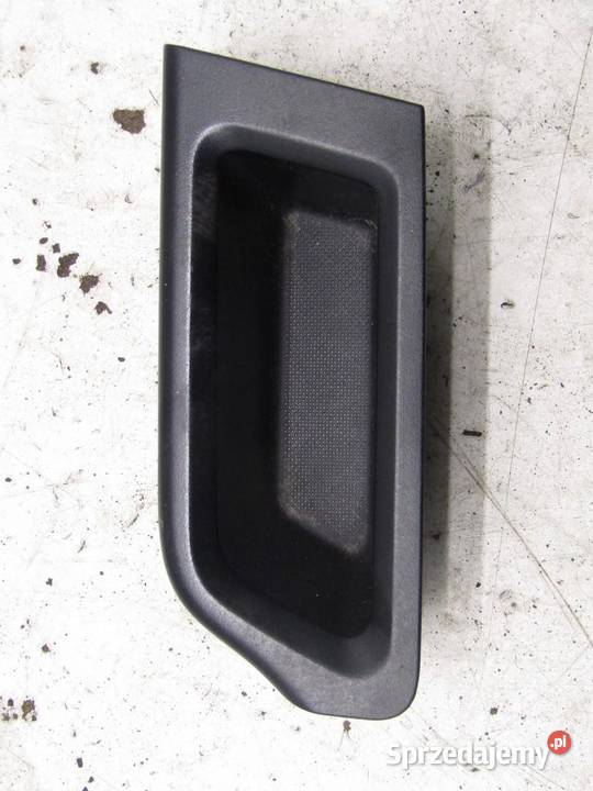 KIESZONKA UCHWYT DRZWI LEWY TYŁ TOYOTA YARIS III osobowe sprzedam