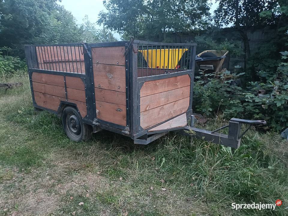 Mocna przyczepa do przewozu zwierząt i innych Łask