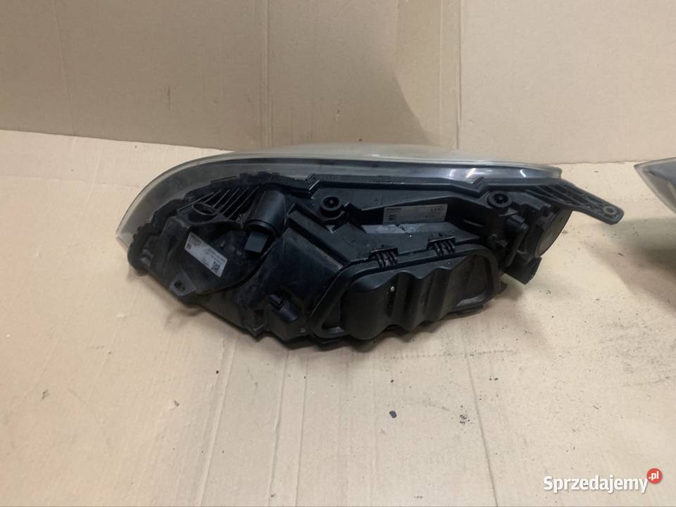 Reflektor lampa przód lewa prawa Volvo v40 II 2 Rok produkcji 2014 Części samochodowe zachodniopomorskie Szczecin