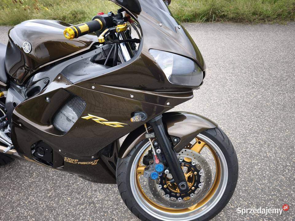 Yamaha R6 Super Stan