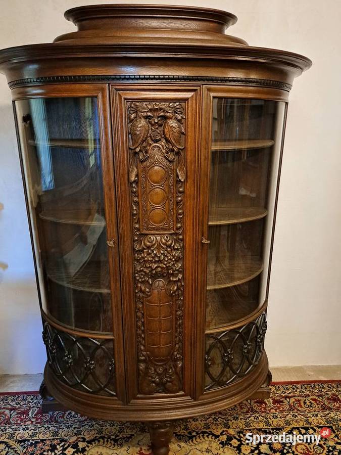 Piękna owalna witryna neorenesans Myślibórz