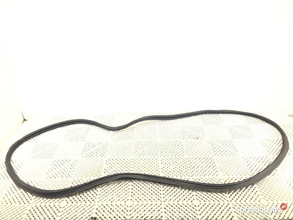 USZCZELKA KLAPY TYLNEJ CHRYSLER PACIFICA Minivan