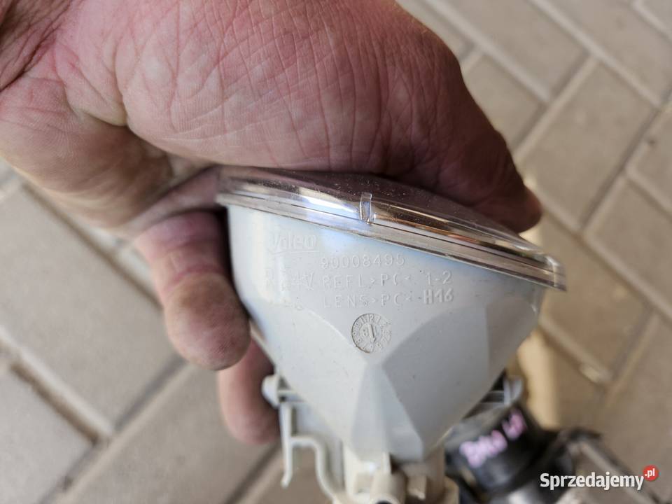 TOYOTA YARIS AURIS HALOGEN PRAWY PRZÓD 90008495 Międzychód