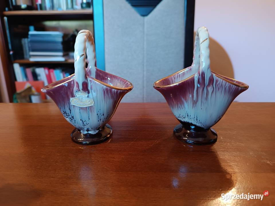 Zestaw ozdóbek ceramicznych wazoniki i koszyki
