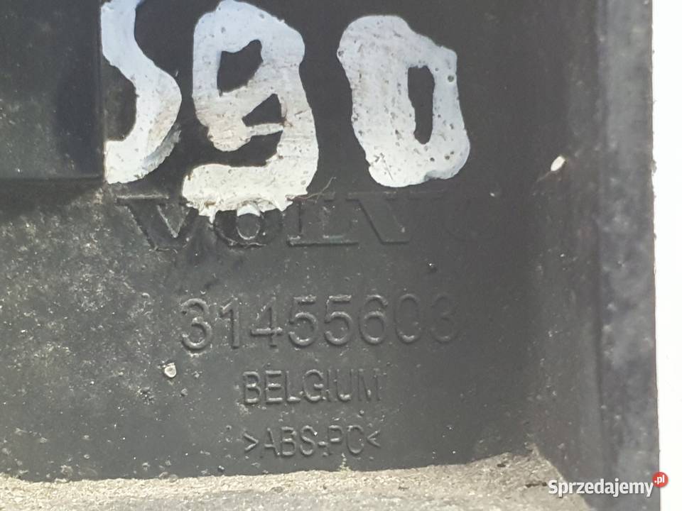 Volvo V90 II ŚRODKOWY WSPORNIK ZDERZAKA Przód lubelskie