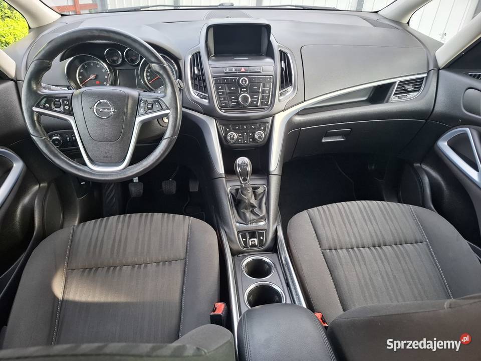 Opel Zafira 14 Benzyna 140Serwis Pawłów