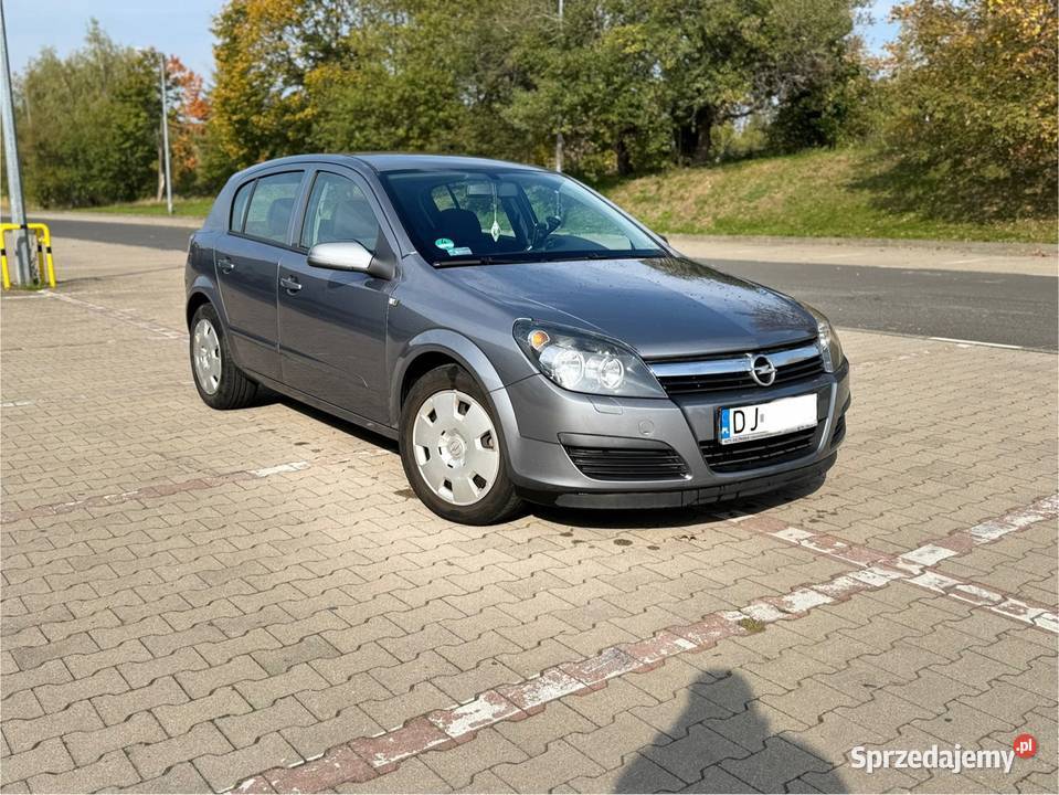Opel Astra H 16b manualna Opel Jelenia Góra