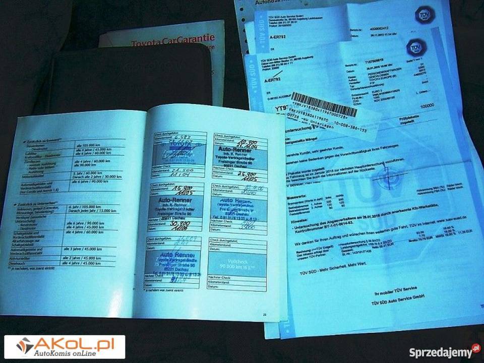 Toyota Yaris czarny nieuszkodzony Kraków