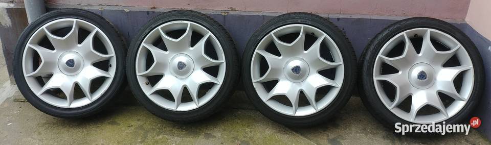 Felgi Koła Lancia Delta Fiat Bravo 18 4x98 osobowe Koła i felgi Leszno