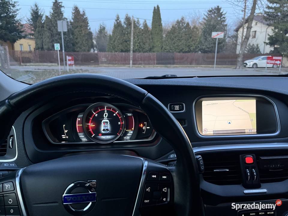 Volvo v40 16 d2 Momentum Możliwa zamiana na BMW Motoryzacja mazowieckie Warszawa