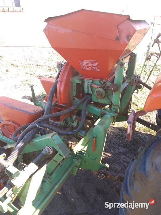 Siewnik do kukurydzy