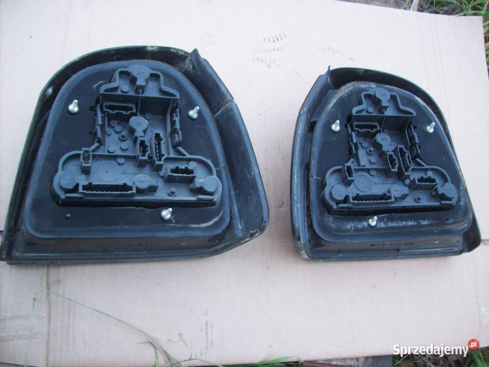 Golf III Htb Lampa tyl tylna lampy prawa lewa osobowe Lampy tylne Mińsk Mazowiecki sprzedam