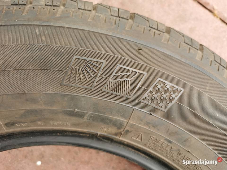 Opona całoroczna 21570 R15C MAXXIS VANSMART AS całoroczne Lubicz Górny