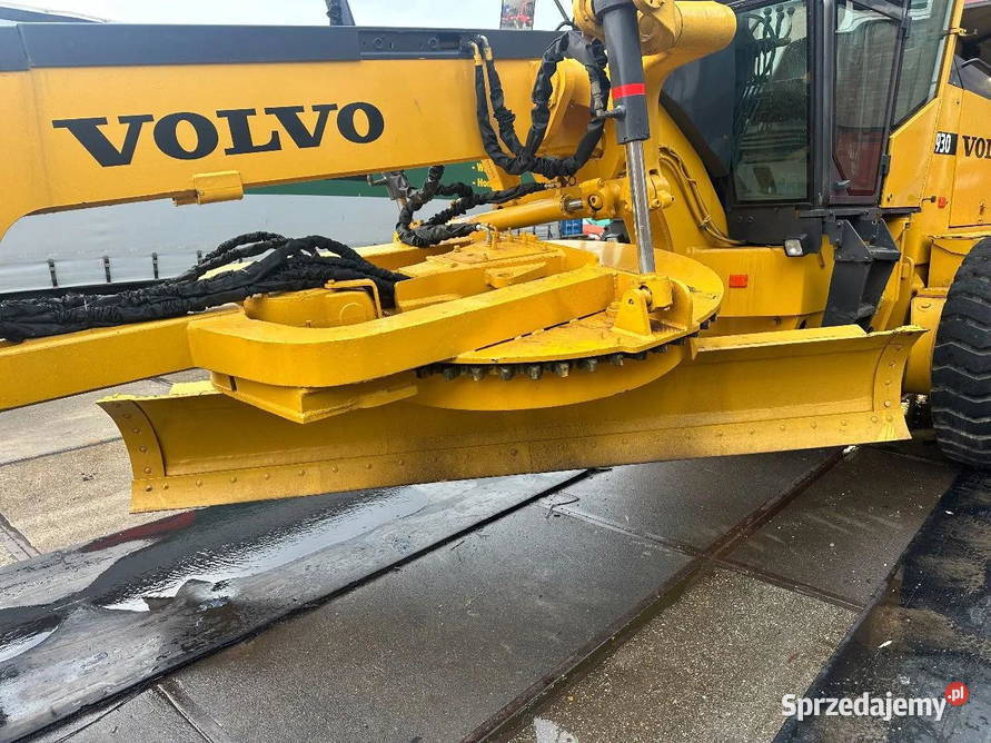 Równiarka drogowa Volvo Rok produkcji 2015 Spycharki Warszawa