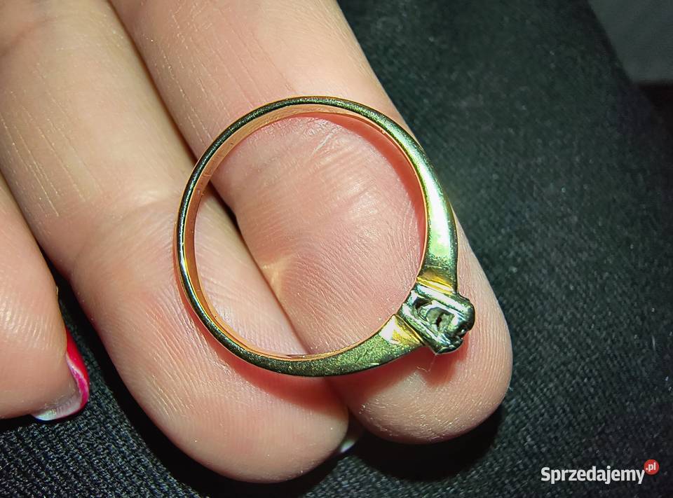 Pierścionek zaręczynowy z diamentami 585 Tuchola