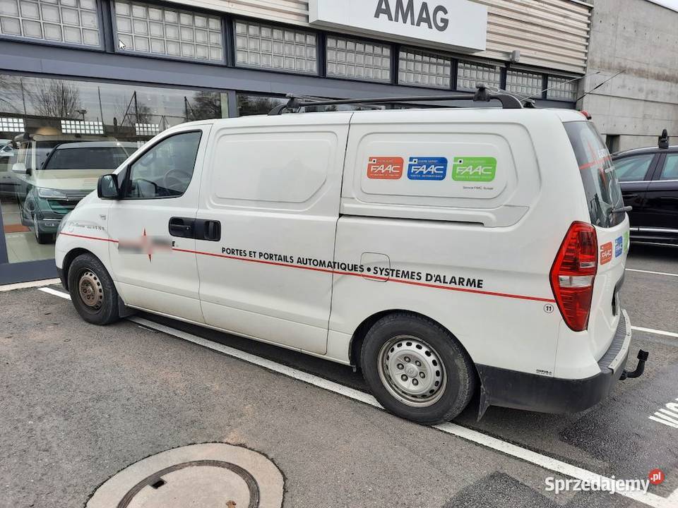 Hyundai H1 bus z małym przebiegiem