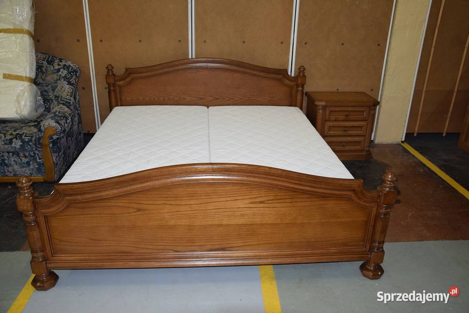 łóżko z materacami i szafką - komplet jak nowy