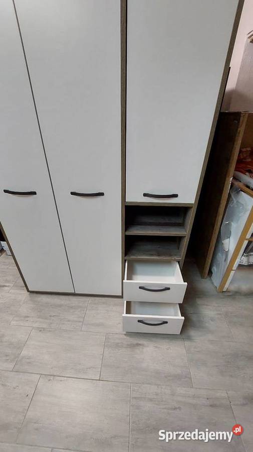 Szafa Moon Juzi 138 Poznań