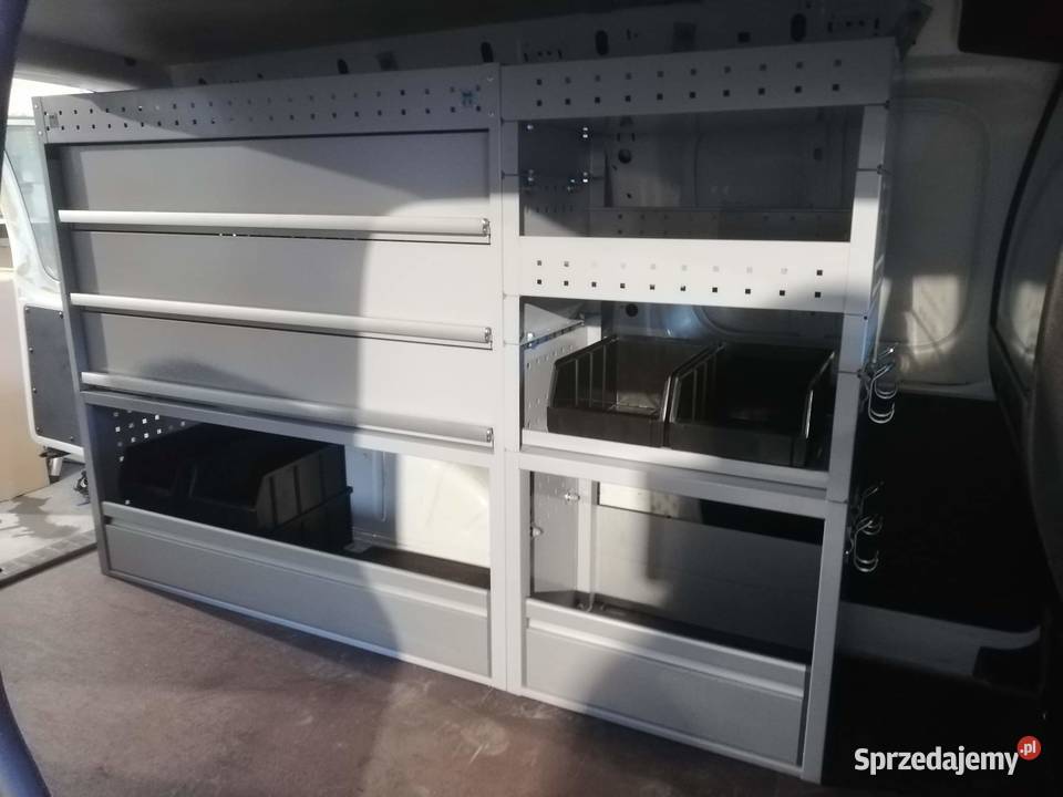 Zabudowa warsztatowa serwisowa busa Sortimo Nowiny