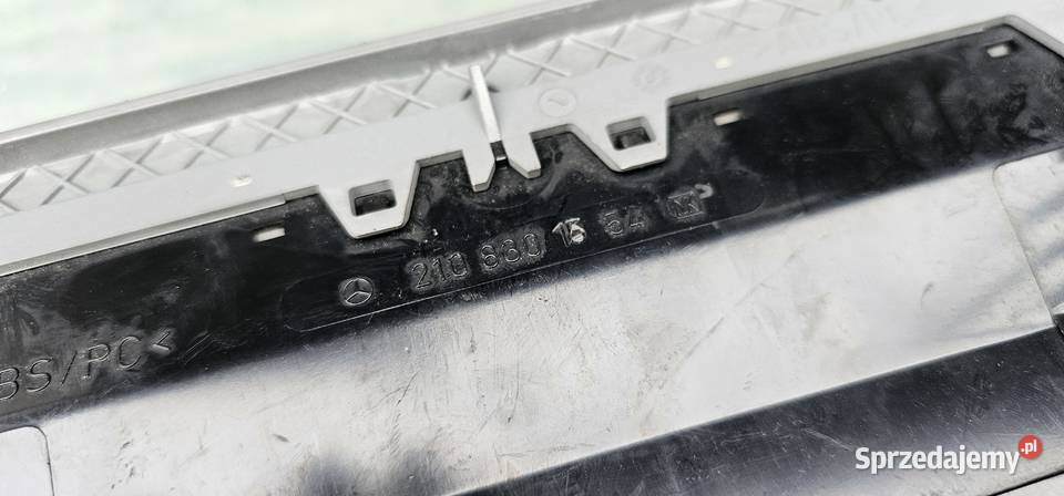 Kratka nawiewu szara środkowa mercedes w210 wielkopolskie Zbąszyń
