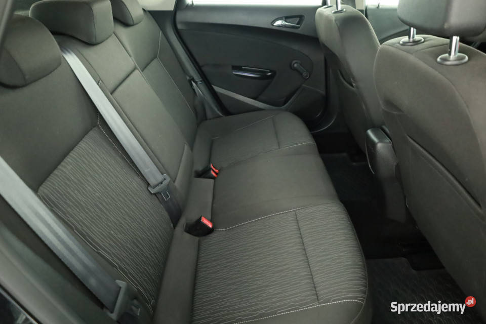 Opel Astra 14 T autoalarm