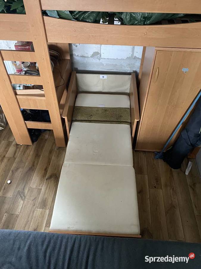 łóżko piętrowe szafa biuirko sofa sprzedam