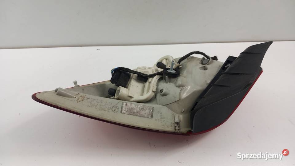 OPEL ASTRA J HB LAMPA TYŁ LEWA