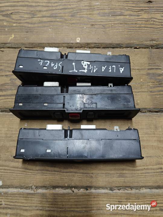 Włącznik świateł awaryjnych Alfa Romeo 146 156 Panele sterowania, przełączniki Łagów