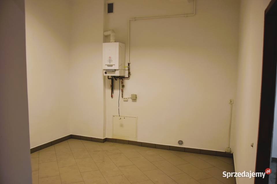 Lokal usługowohandlowy 699 m Centrum Wyrzyska Wyrzysk sprzedam