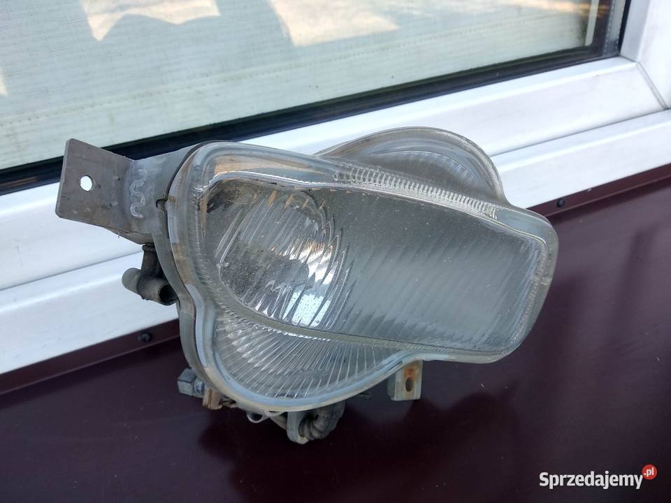 Volvo V70 II halogen prawy lampa przeciwmgielna Sieradz sprzedam