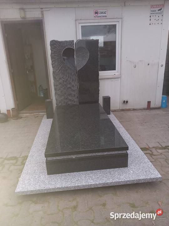 Nagrobek Grobowiec Impala Rzeźba Serca Strzegom
