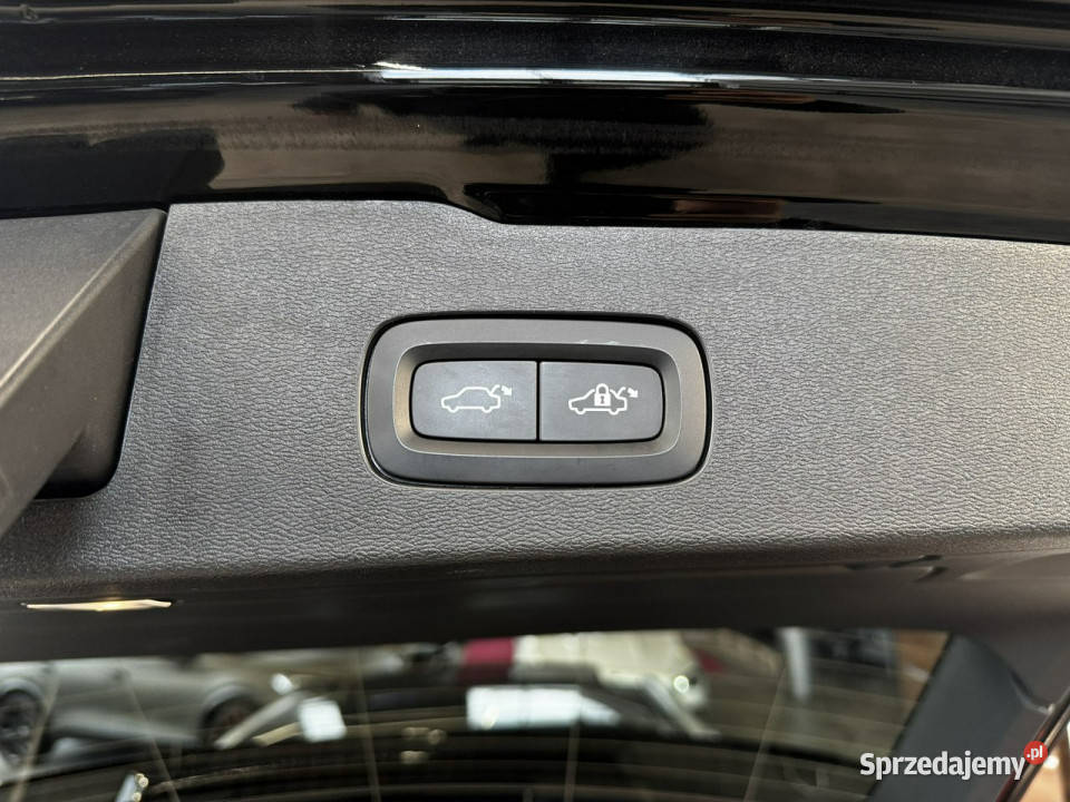 Volvo V60 Cross Country Plus 20 B4 197 automat Myślenice