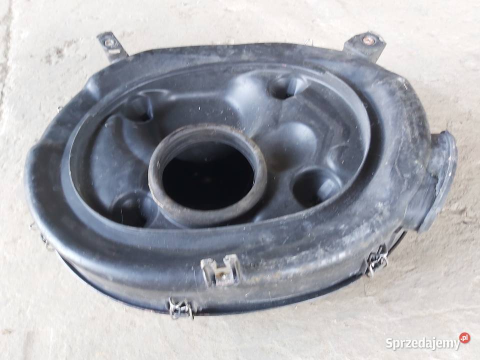 Obudowa filtra powietrza dolot airbox Mercedes Radecznica