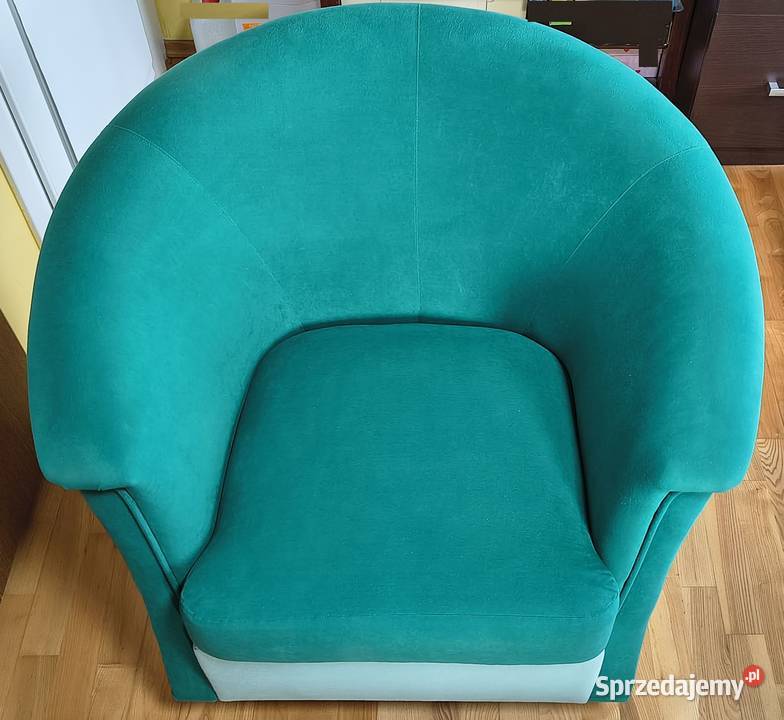 Fotel z podnóżkiem pufą stan Wrocław