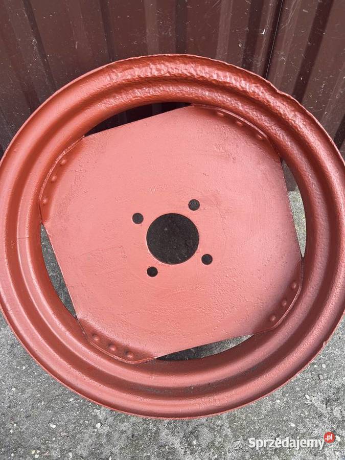 Felgi 18 Ursus C4011 C355 C360 itp nieuszkodzony Pozostałe wielkopolskie