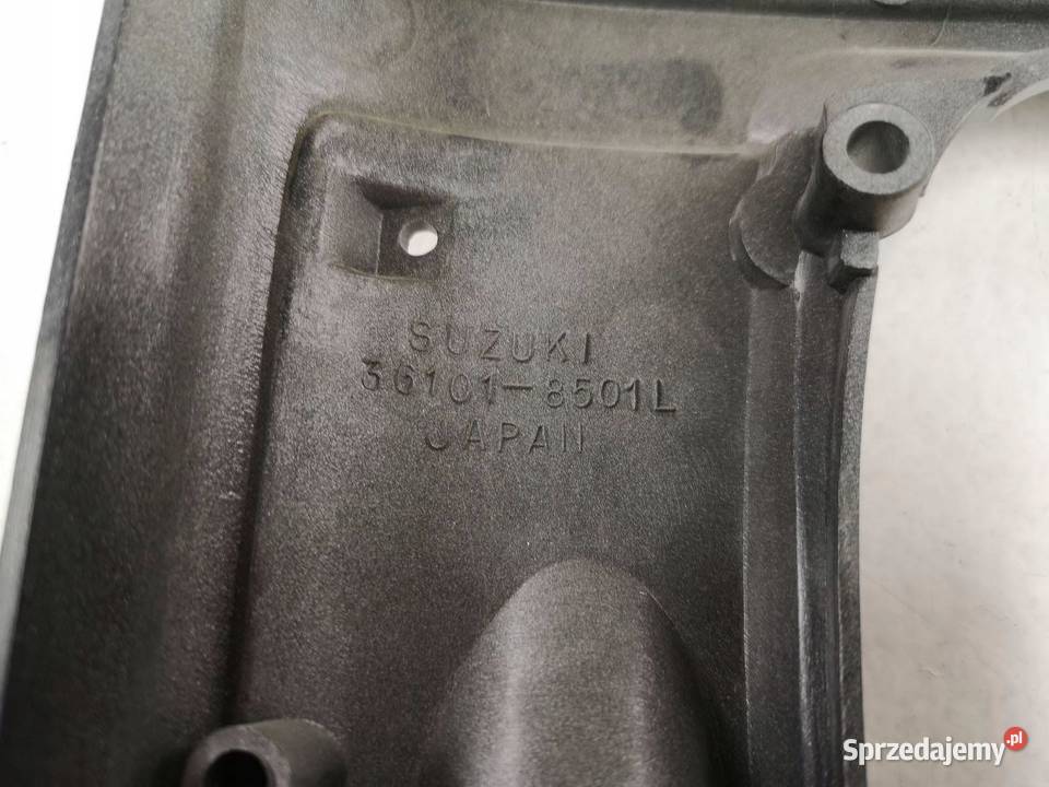 RAMKA LAMPY LEWY PRZÓD SUZUKI CARRY 8589 osobowe