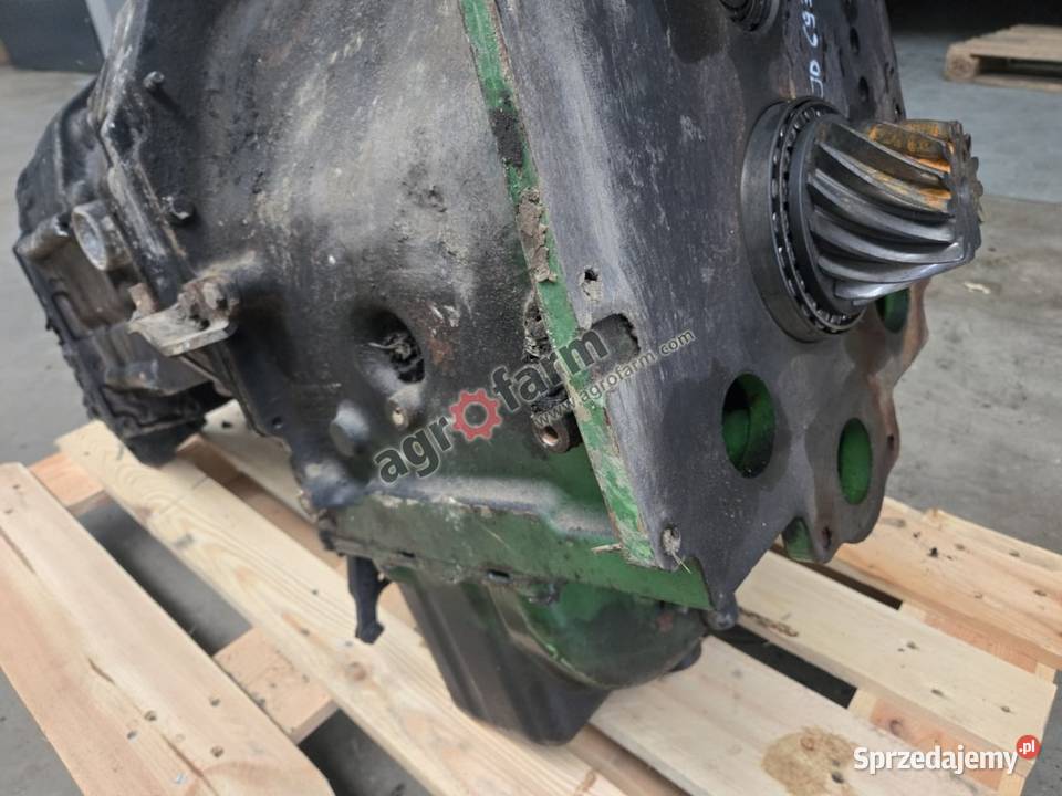 Skrzynia biegów John Deere 6930 PowrQuad Byków