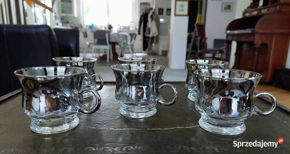 Filiżanki szklane z Huty Laura PRL 6 sztuk