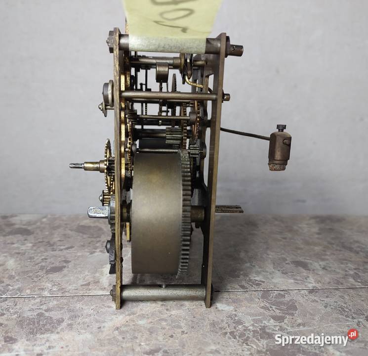 702 Mechanizm starego zegara ściennego Gustav Tczew