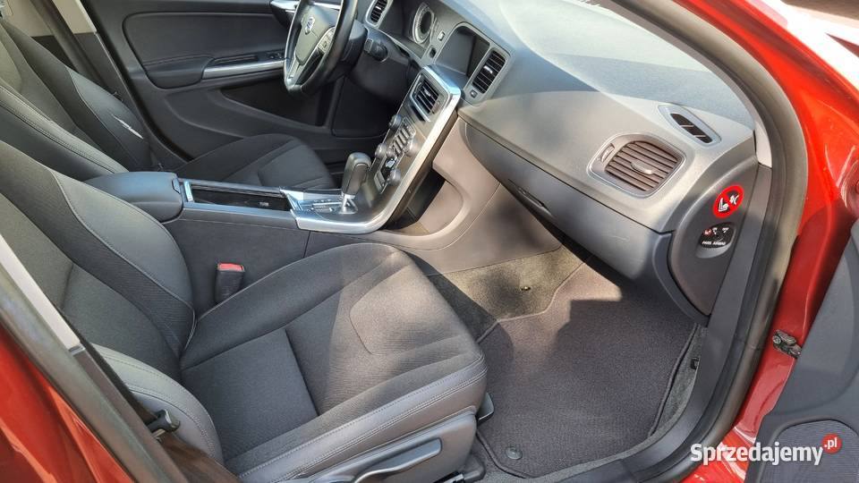 20 D3 163 RMOMENTUM5 cylAUTOMATNavi Czujniki1 wł skórzana tapicerka Siedlce